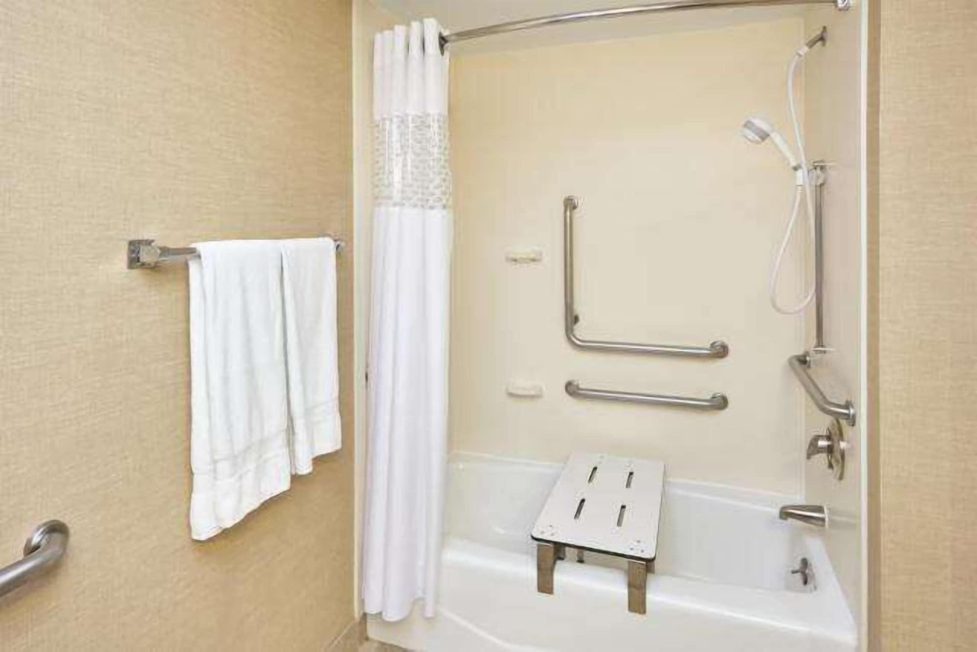 Hampton Inn East Peoria Exterior photo
