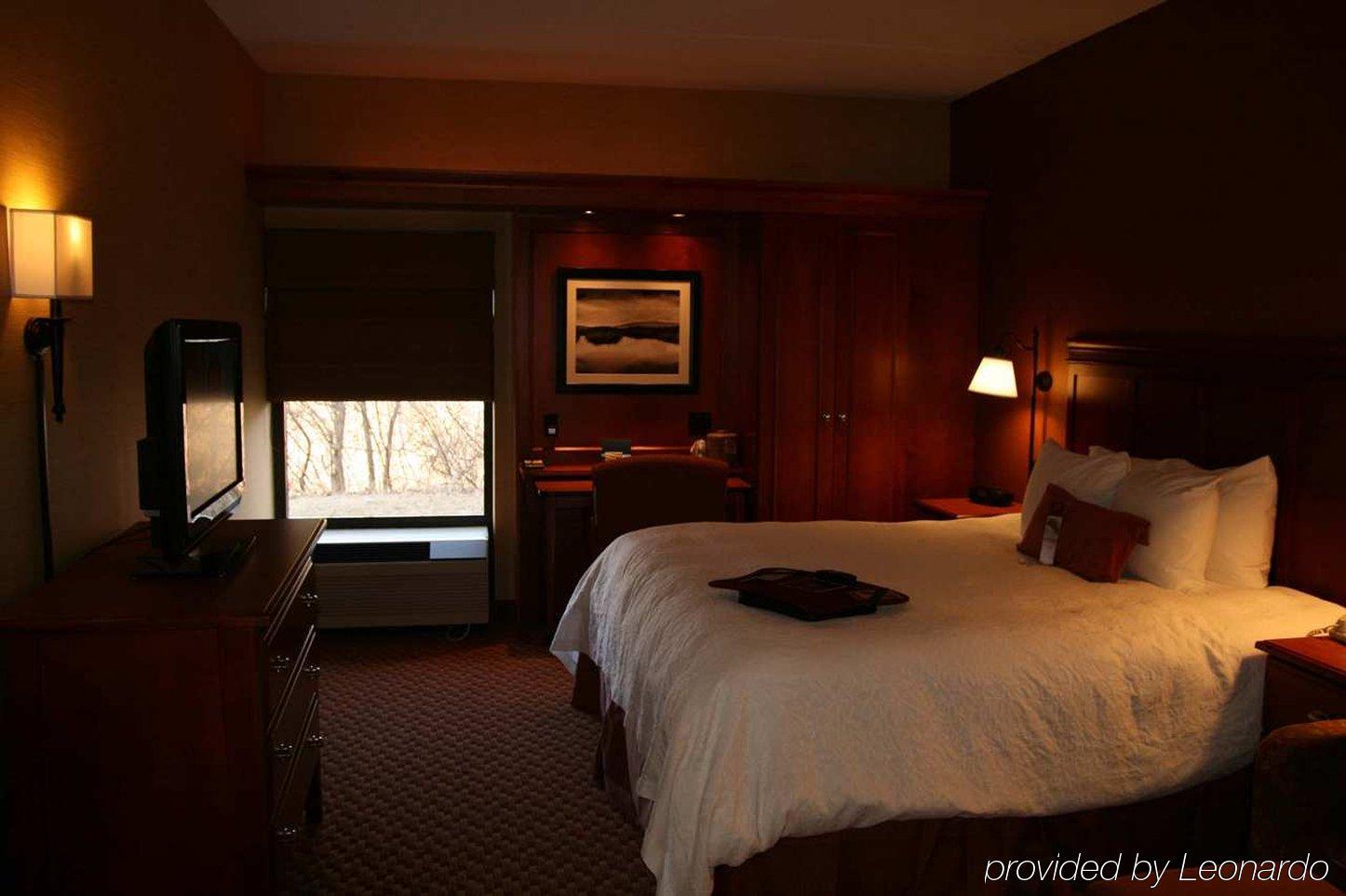 Hampton Inn East Peoria Room photo