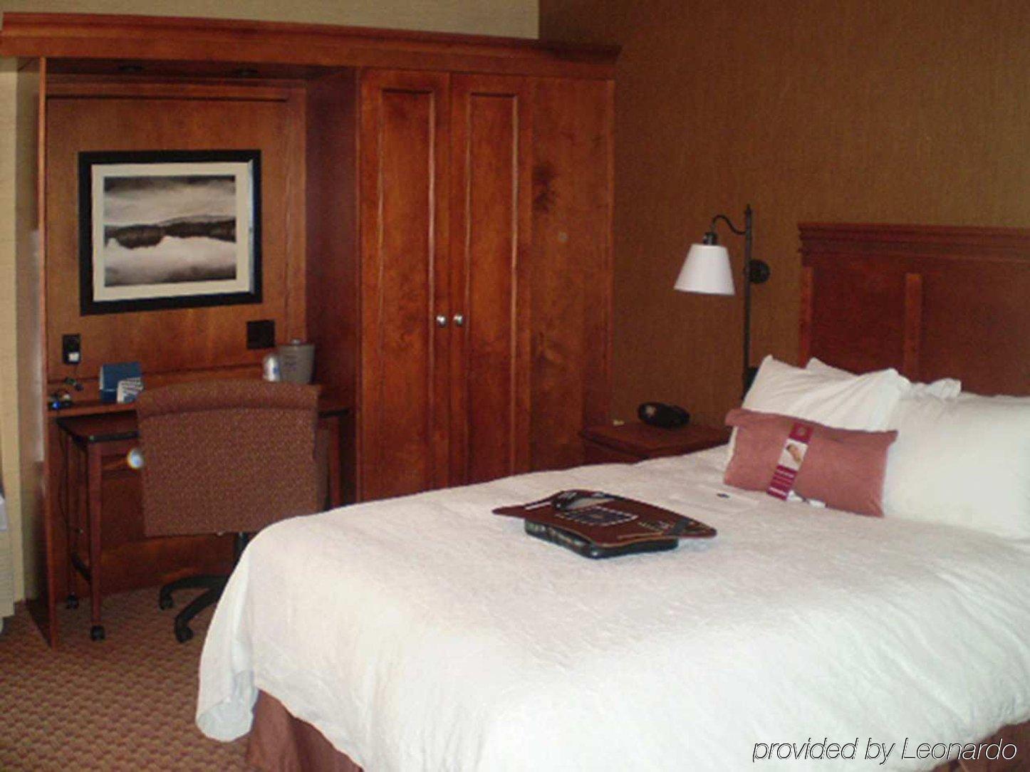 Hampton Inn East Peoria Room photo